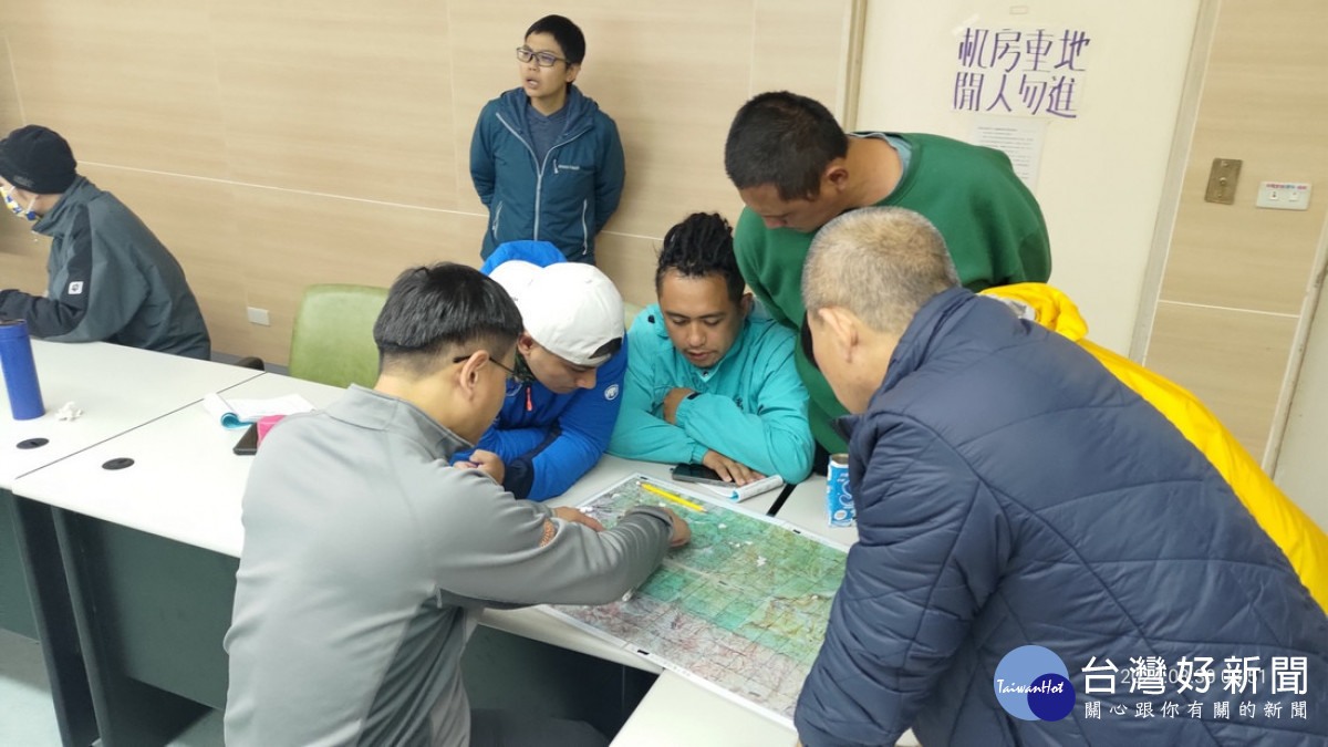 山域事故失聯者搜救計畫實際演練。(圖/玉管處提供)