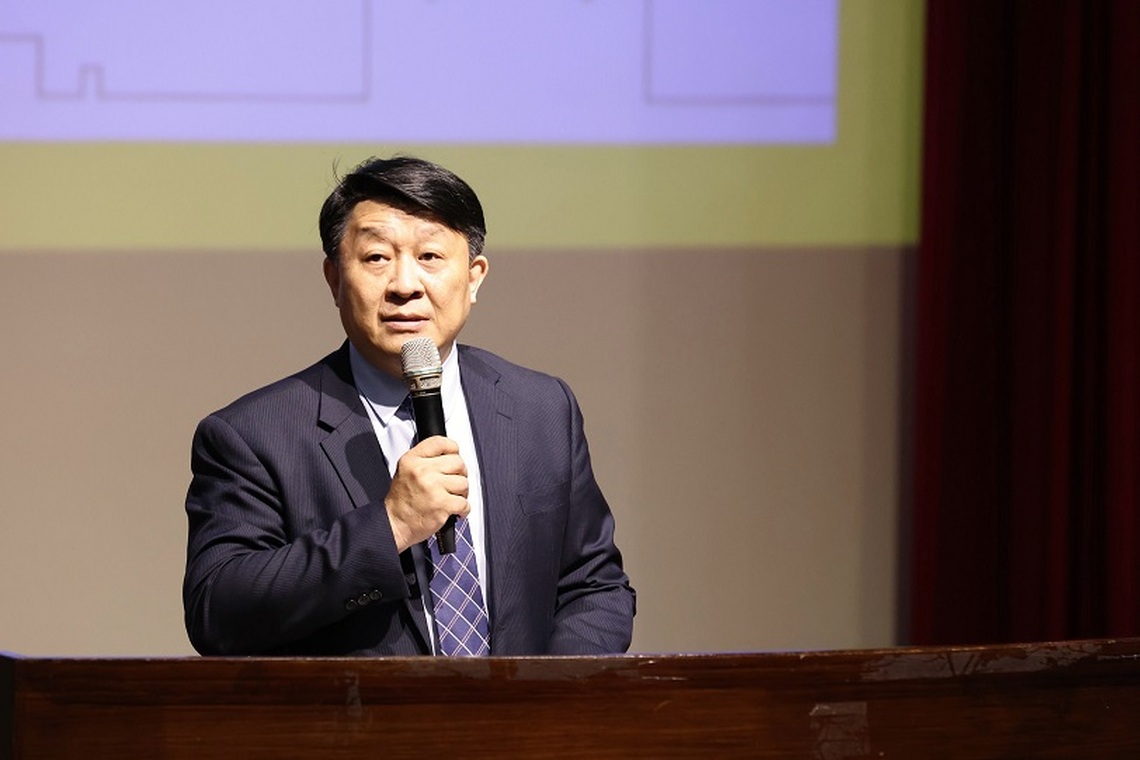 高雄大學新生入學典禮 校長陳啓仁勉:結交好友、修習難忘課程、留下深刻生命記憶