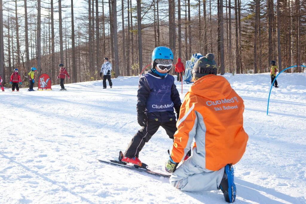 Club Med精緻全包式滑雪假期包含兒童照護服務:幼兒俱樂部(2-3 歲),兒童俱樂部 (4-10 歲)以及青少年俱樂部 (11-17歲)。圖片來源:Club Med