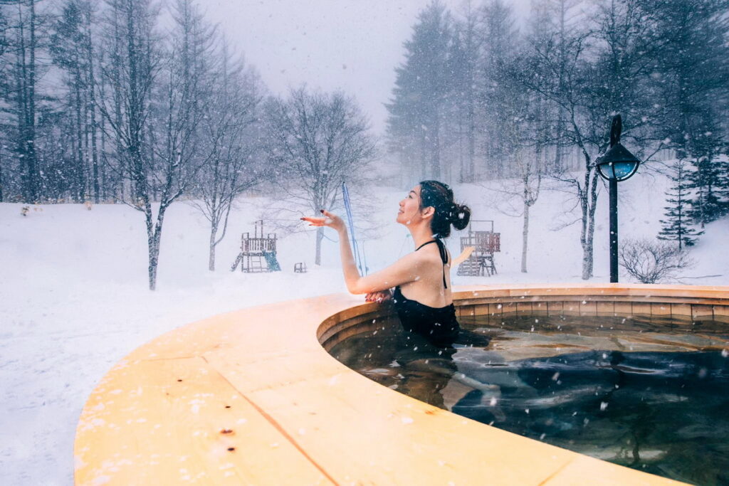 Club Med邀請親子滑雪新手衝第一波粉雪,全包式滑雪假期限時優惠5天4夜每人最低4.6萬起。圖片來源:Club Med