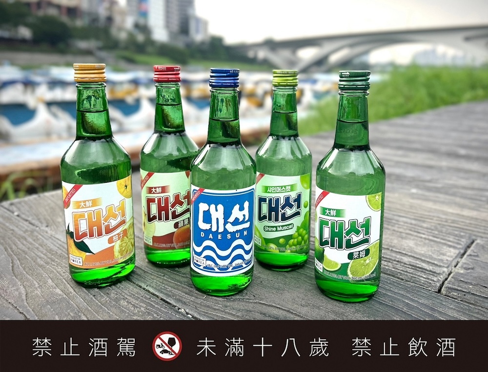 大鮮燒酒推台灣限定口味 韓國啦啦隊女神李晧禎試喝超羨慕 254 cnews124240830a10