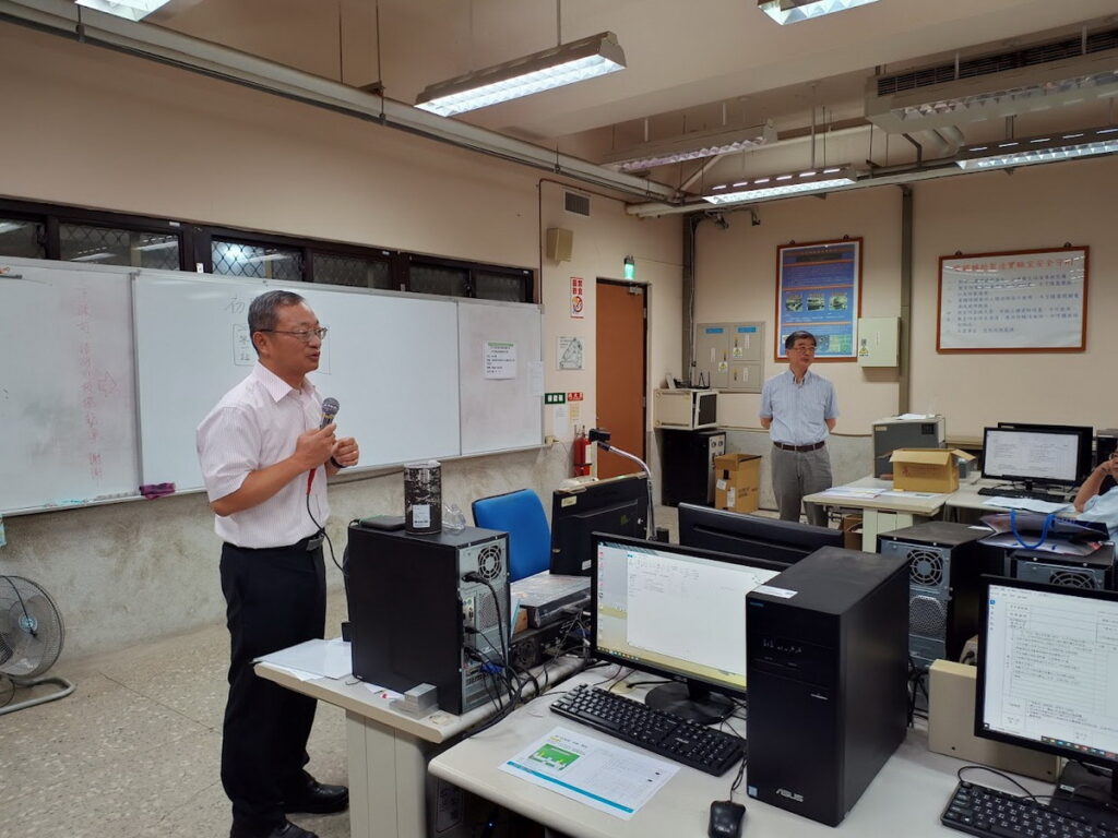 吳鳳科技大學為期五天的「機器人工程師初階術科種子師資培訓活動」