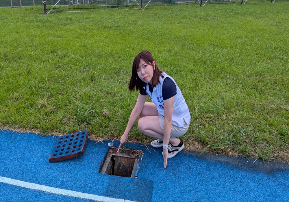 跑道有裂縫 張維倩會勘究責停車場工程肇禍 220 248240903a06