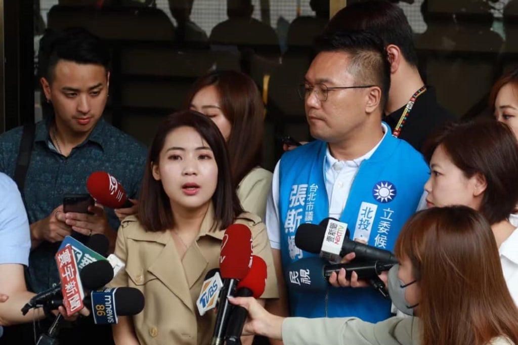 國民黨立委徐巧芯4日受訪表示,請北檢不要因為過去亂辦案,現在喪失辦案能力,她更酸:「北檢辦案不要只靠《鏡週刊》」。翻攝徐巧芯臉書