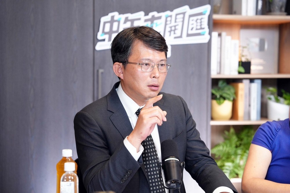 中午來開匯/柯文哲在候審室直視監視器 眼睛瞪著賴清德 242 中午來開匯/柯文哲在候審室直視監視器 眼睛瞪著賴清德 241