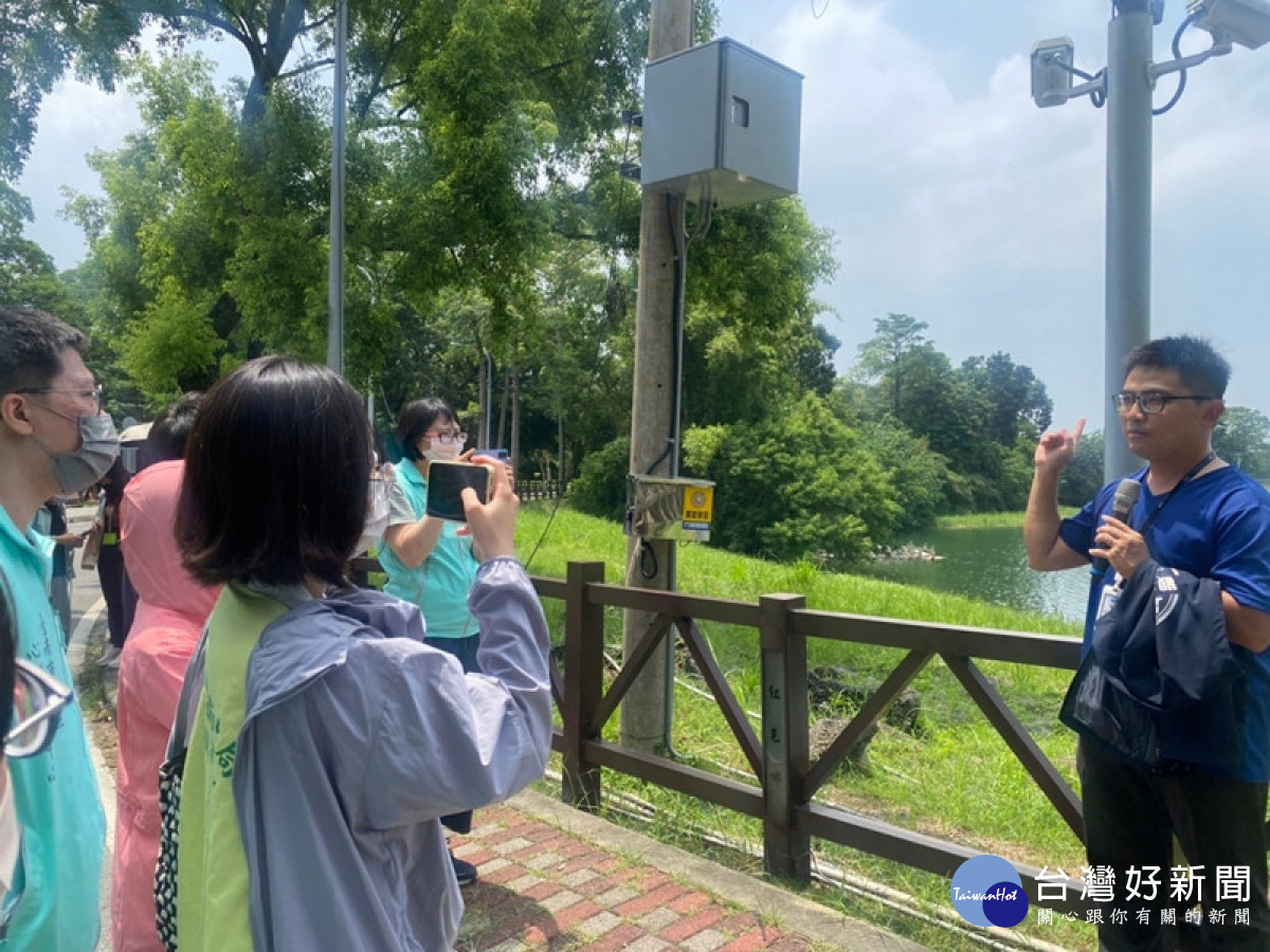 臺南市府衛生局長李翠鳳率團參訪嘉義市蘭潭水庫「水域型AI人形辨識系統」／嘉義市府提供