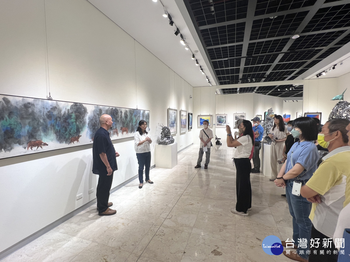 彰化縣文化局自即日起至10月6日在彰化縣立美術館展出「千里快哉風～許文融創作展」。圖/<br /><br /> 記者鄧富珍攝