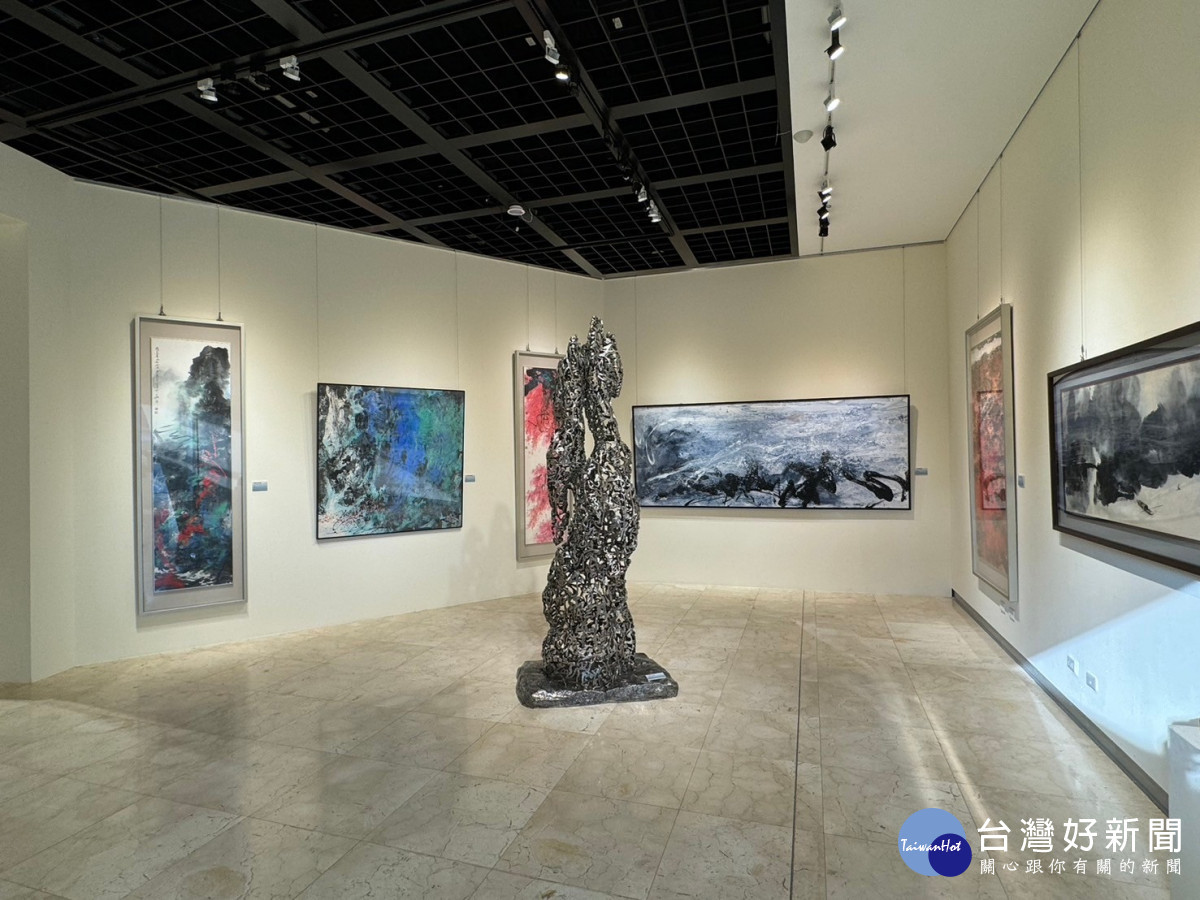 彰化縣文化局自即日起至10月6日在彰化縣立美術館展出「千里快哉風～許文融創作展」。圖/<br /><br /> 記者鄧富珍攝