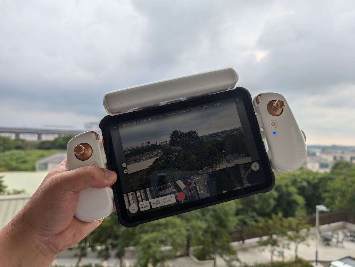 ◤ 中華電信與多方無人機廠商合作,整合硬體、軟體與服務,建立完整無人機應用生態系統,取得無人機市場先機。