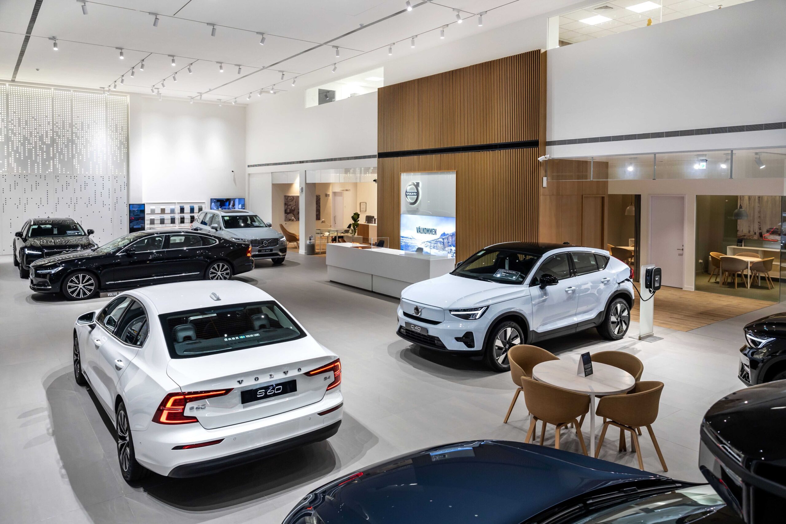 VOLVO凱銳汽車斥資2億,博愛展示暨服務中心開幕 VOLVO凱銳汽車斥資2億,博愛展示暨服務中心開幕
