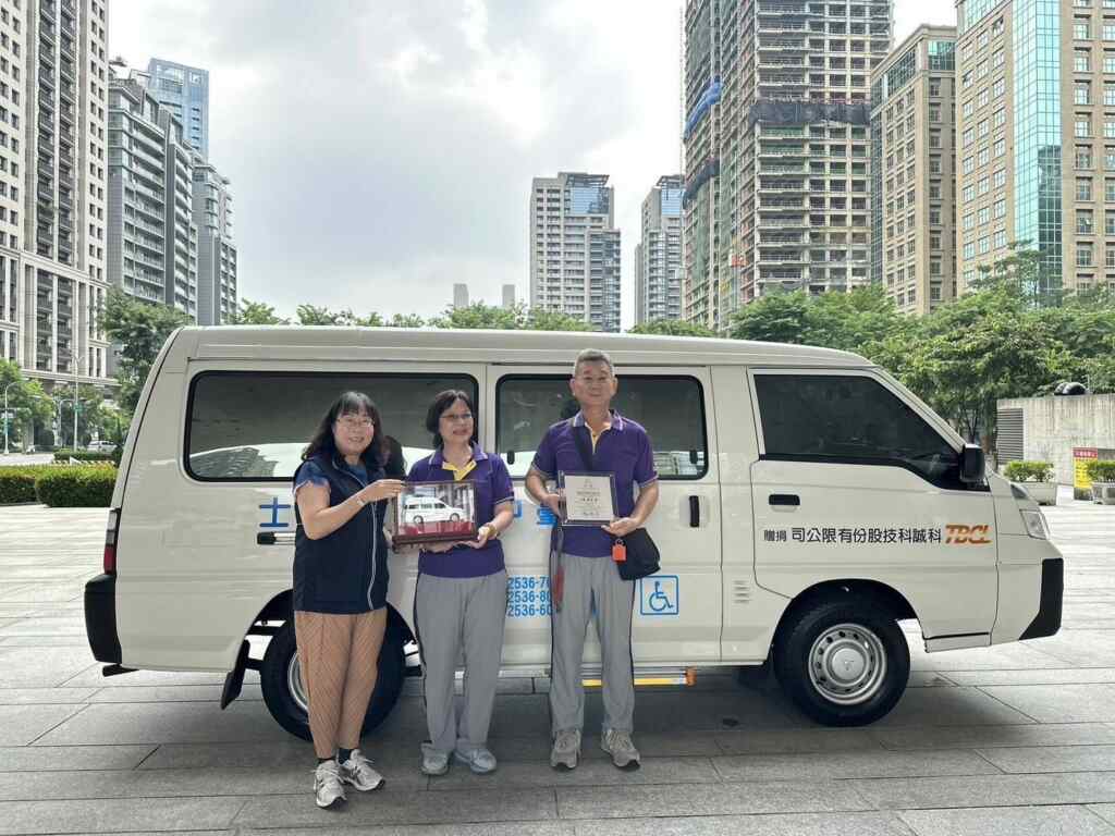 ▲中市府社會局長廖靜芝感謝企業行善不餘餘力。(記者廖妙茜拍攝)