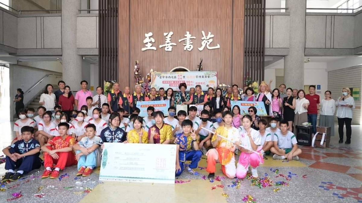 逢甲逢福里福德祠捐贈至善國中「生生有班櫃」  守護學子讓學習更輕鬆
