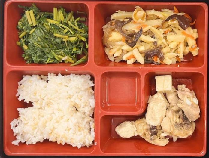 桃園在地綠竹筍入菜 學生開心享用營養午餐 91 349293