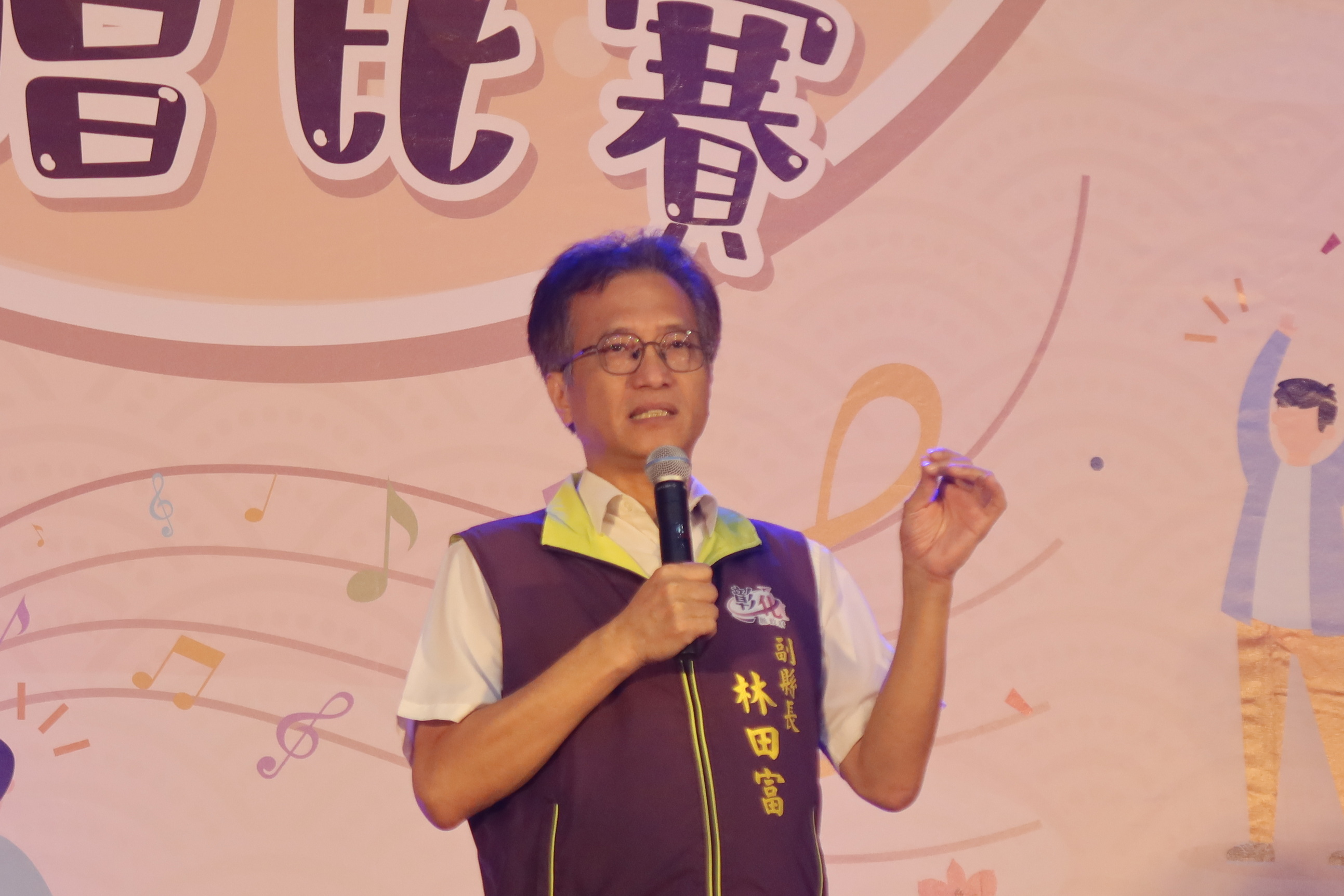 ▲永靖鄉公所舉辦113年永靖之聲慶中秋歌唱比賽，整場比賽彷彿一場音樂盛宴，氣氛熱烈，高潮迭起。（記者張溎壕攝）