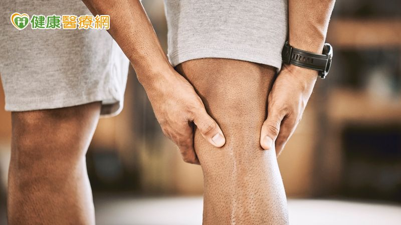 他車禍膝關節嚴重積水 「自體骨髓幹細胞治療」擺脫疼痛、恢復行走