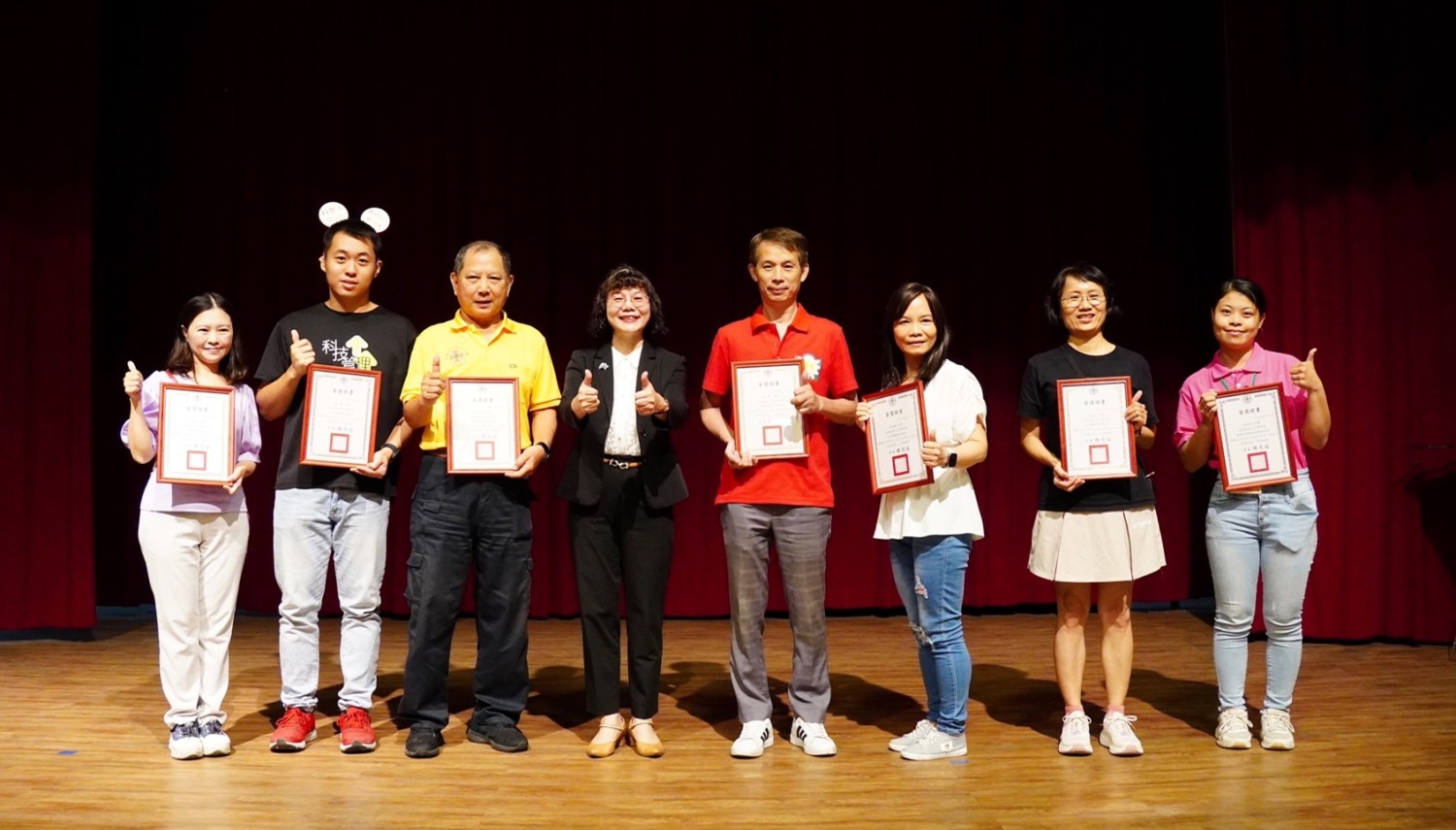 不論18歲,還是80歲,高雄空大都可以幫助你一圓大學夢