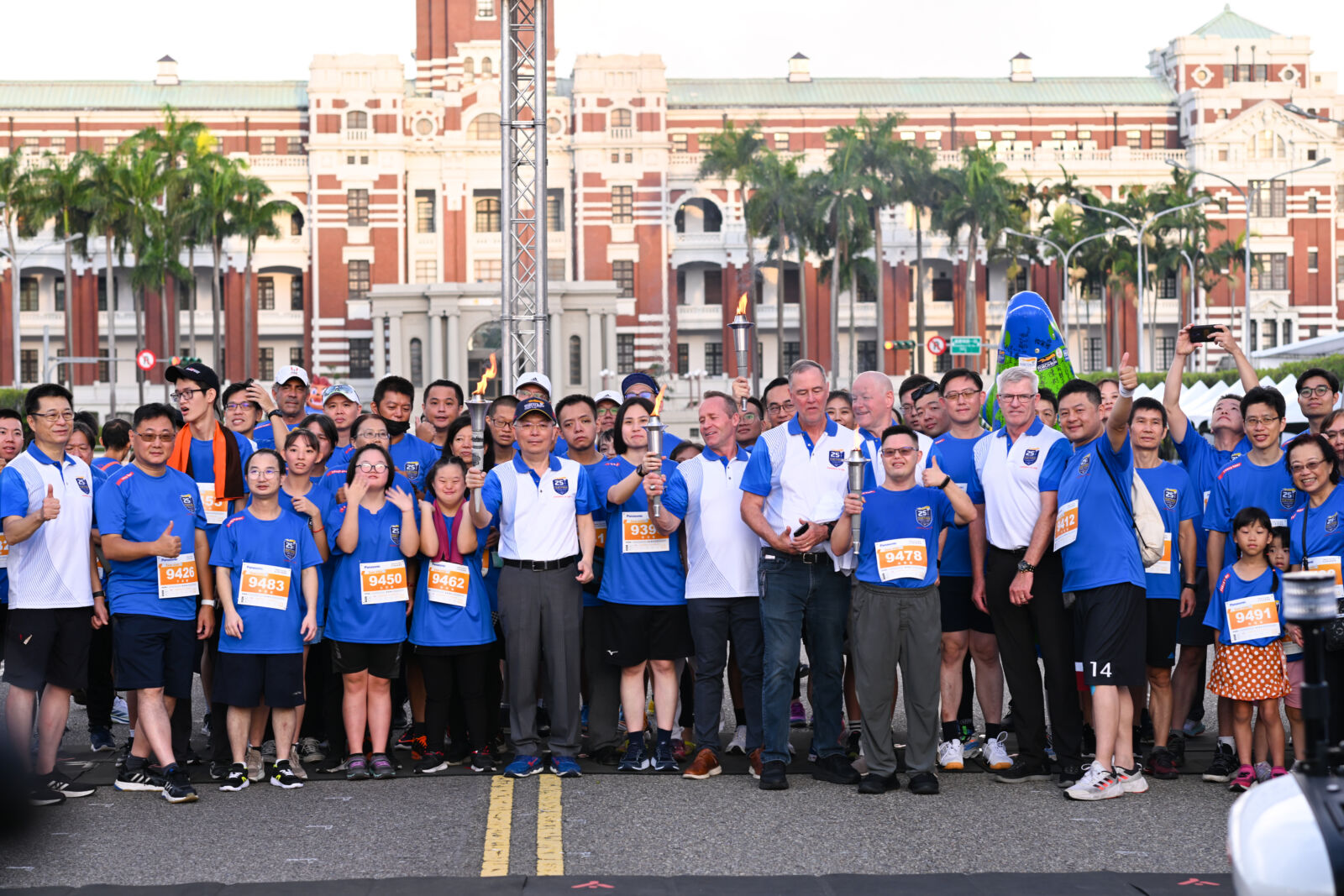 執法人員火炬跑25周年 國際警察首長協會會長來台共襄公益 252 執法人員火炬跑25周年 國際警察首長協會會長來台共襄公益 251