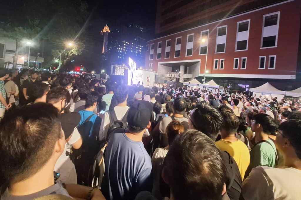 ▲柯文哲羈押禁見，民眾黨「集結」全國開講，破萬人聲援柯文哲。（記者張玉泰翻攝）
