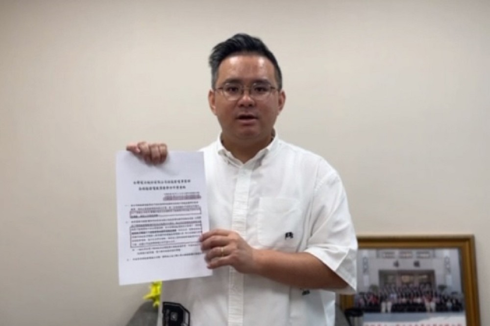 藍委邀學者共同考察核四遭拒 黃健豪批:讓民眾覺得其中有鬼 214 藍委邀學者共同考察核四遭拒 黃健豪批:讓民眾覺得其中有鬼 213