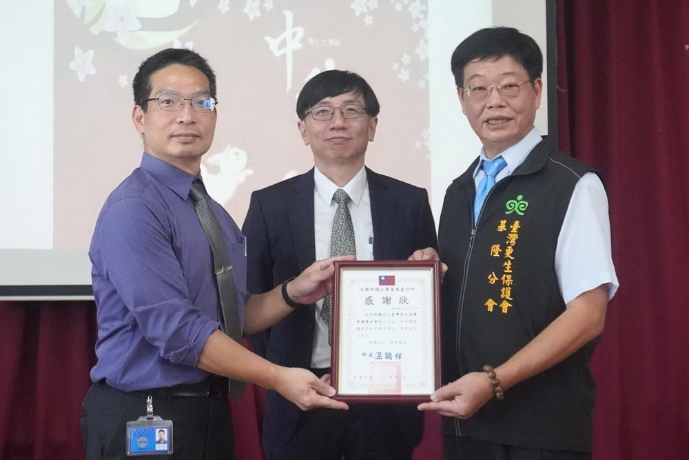 從高牆內到高牆外 基檢中秋送暖 檢察長親自宣導打詐新法 238 從高牆內到高牆外 基檢中秋送暖 檢察長親自宣導打詐新法 237