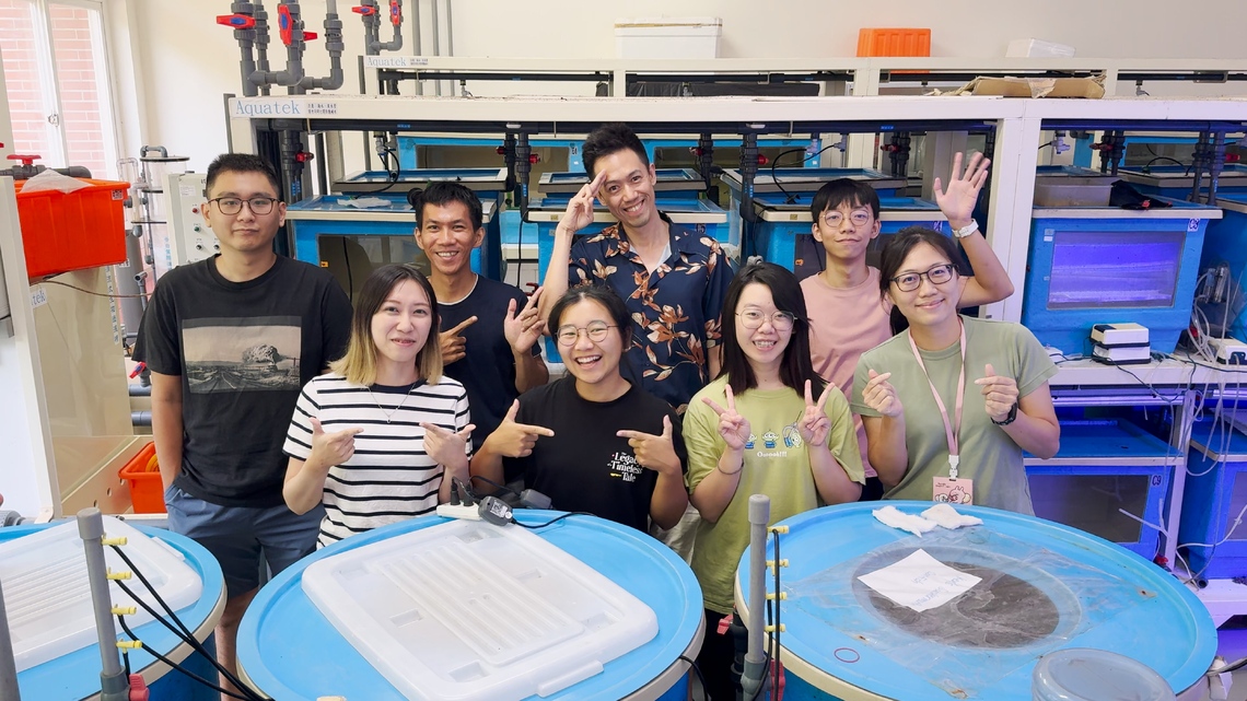 漾新聞|全球第一人! 中山大學教授王亮鈞破解魚皮密碼獲吳大猷獎