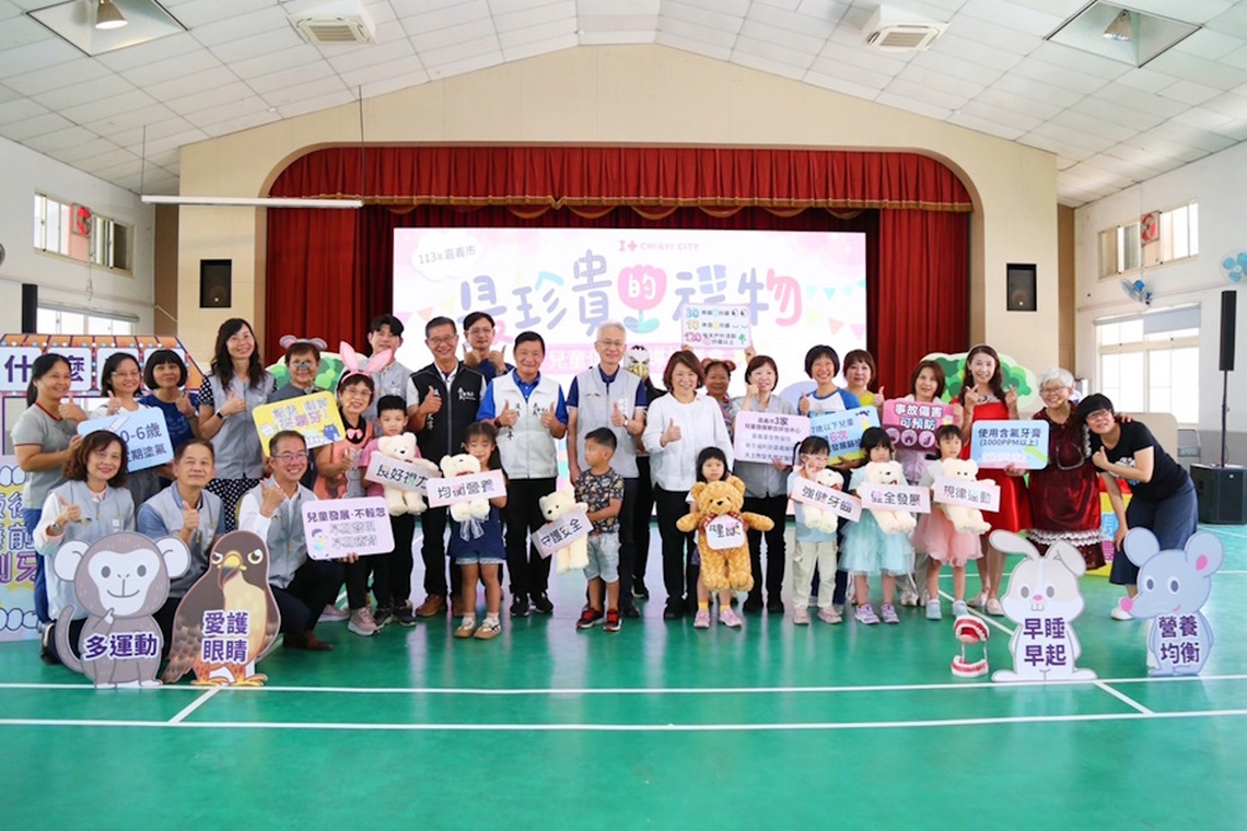 嘉義市長黃敏惠入校送我「嘉」寶貝「最珍貴的禮物」呼籲落實保健讓孩子贏在健康起跑點