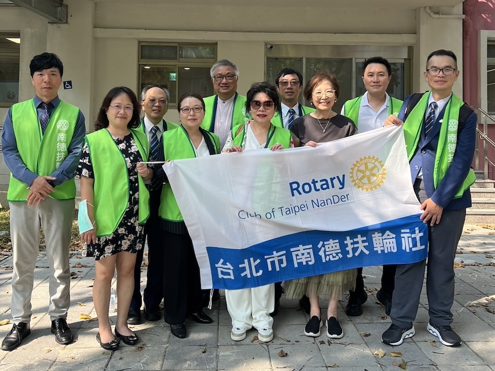 【有影】中秋節前送愛心與暖意 南德扶輪社投入社會服務不間斷 256 cnews124240911a06