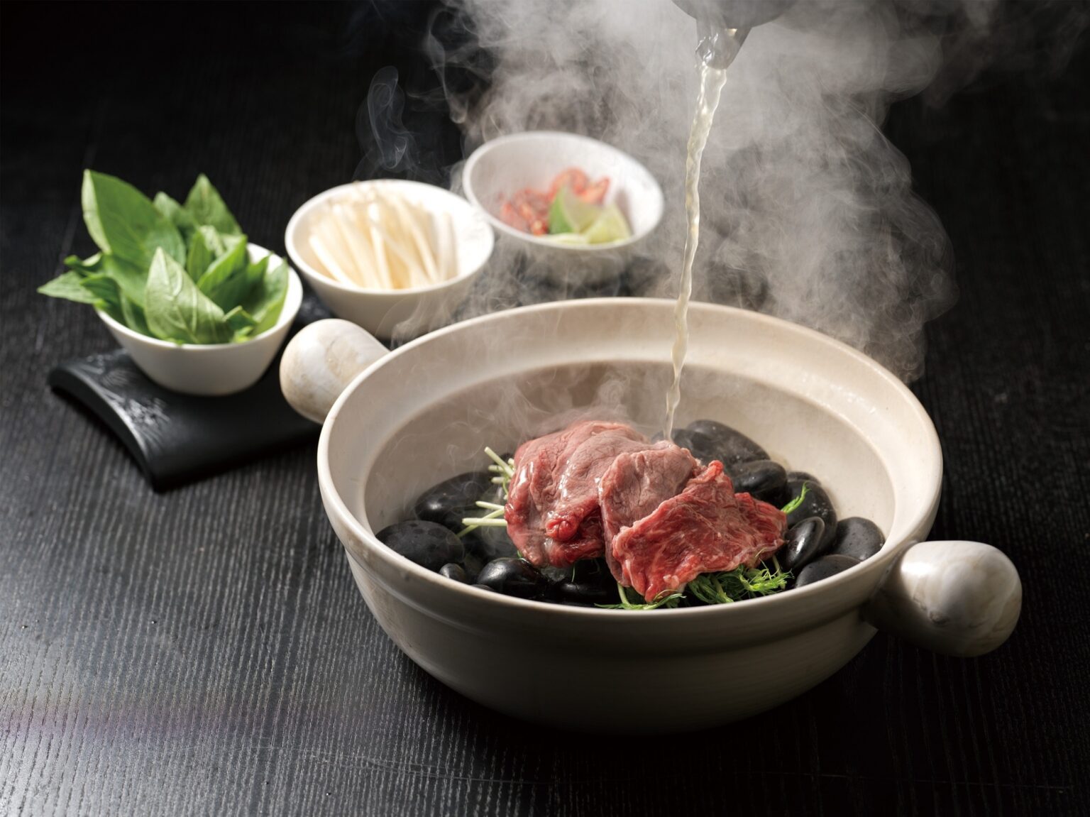 品牌著重於「廚藝傳承與創新」、「餐飲人力資源全球化」及「生態保護」等業務方針。 (圖/ 叁酒弍沏提供)