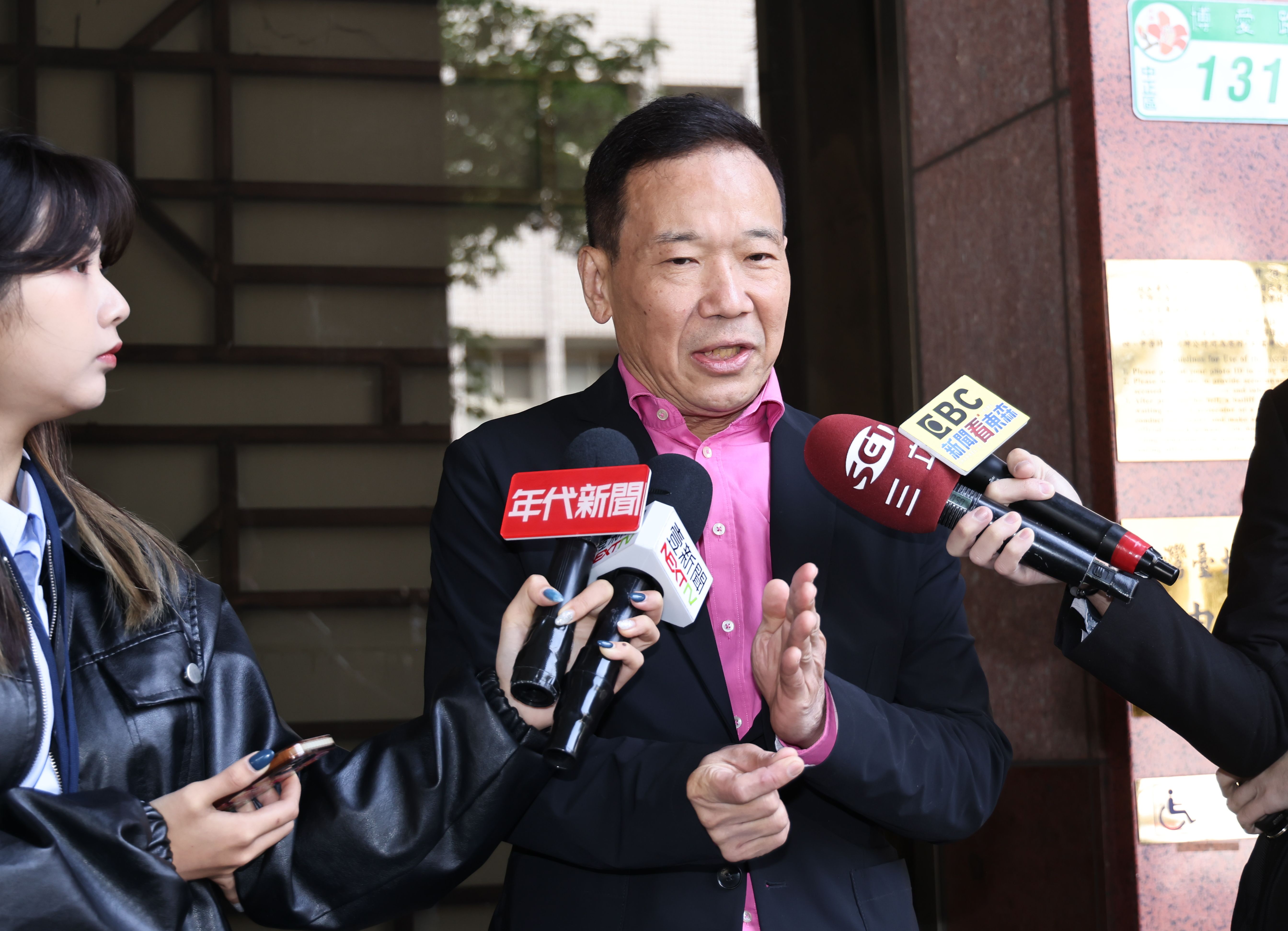 民黨台北市議員鍾小平12日表示,有民眾向他爆料,柯文哲妻子陳佩琪前天到第一銀行信義分行臨櫃不知辦什麼業務,他還在追查中。資料照片/林啟弘攝