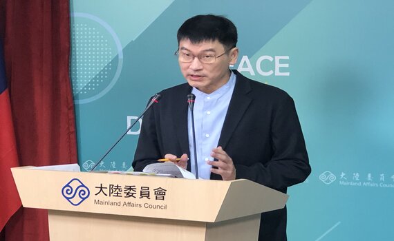 陳斌華連發3問陸委會 梁文傑酸沒說新疆不美