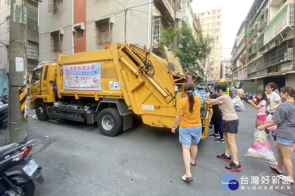 中秋佳節服務市民,桃園垃圾收運不打烊。