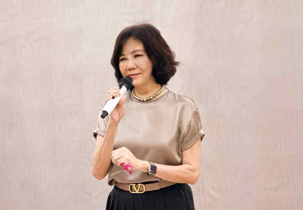 ▲林增連慈善基金會林嘉琪董事長表示，每次舉辦相信希望相信愛音樂會，都十分感動，希望大家珍惜每一天與親友相聚的時光，不留遺憾。 （中醫大附醫提供）