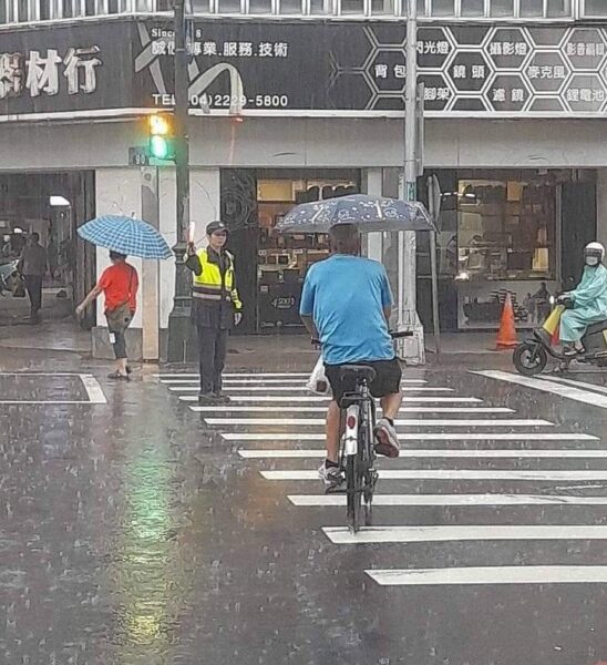 圖文:警一分局路口科技執法防制有成 交通事故減少74%。