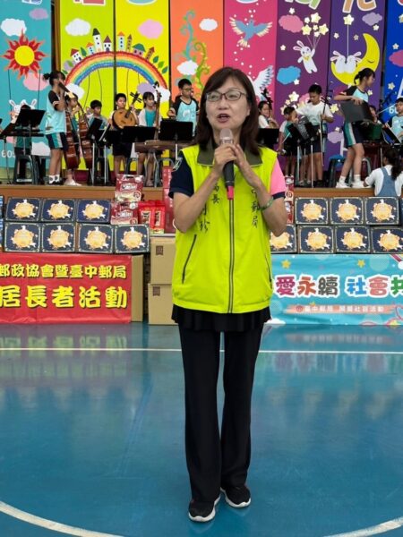 圖文:臺中郵局代理局長王月珍致詞。
