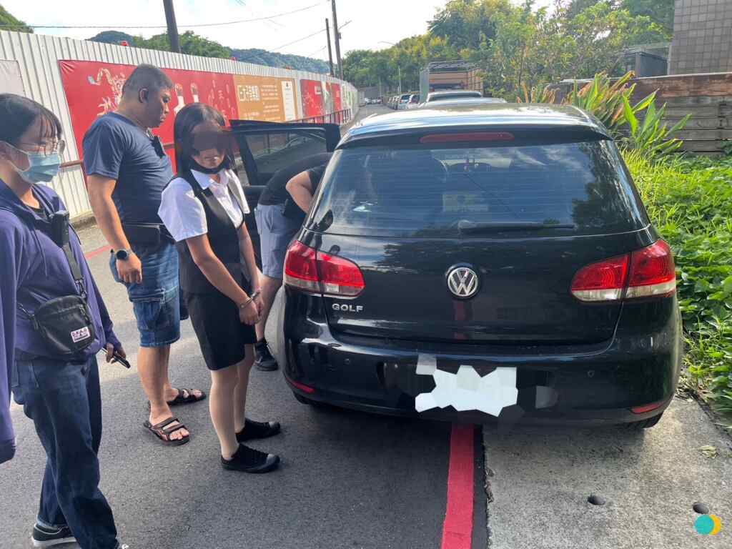 ▲詐團扮假檢警騙61萬 三峽警計誘逮女車手 。(民眾提供)