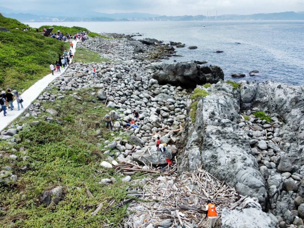 淨灘活動成果顯著,總共120名參與者在基隆嶼淨化了730公尺長的海岸,清理出高達67.04公斤