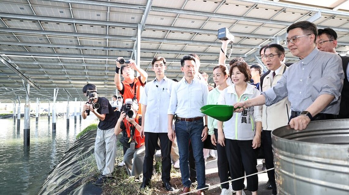 閣揆視察臺南漁電共生案場七股地方籲停增種電