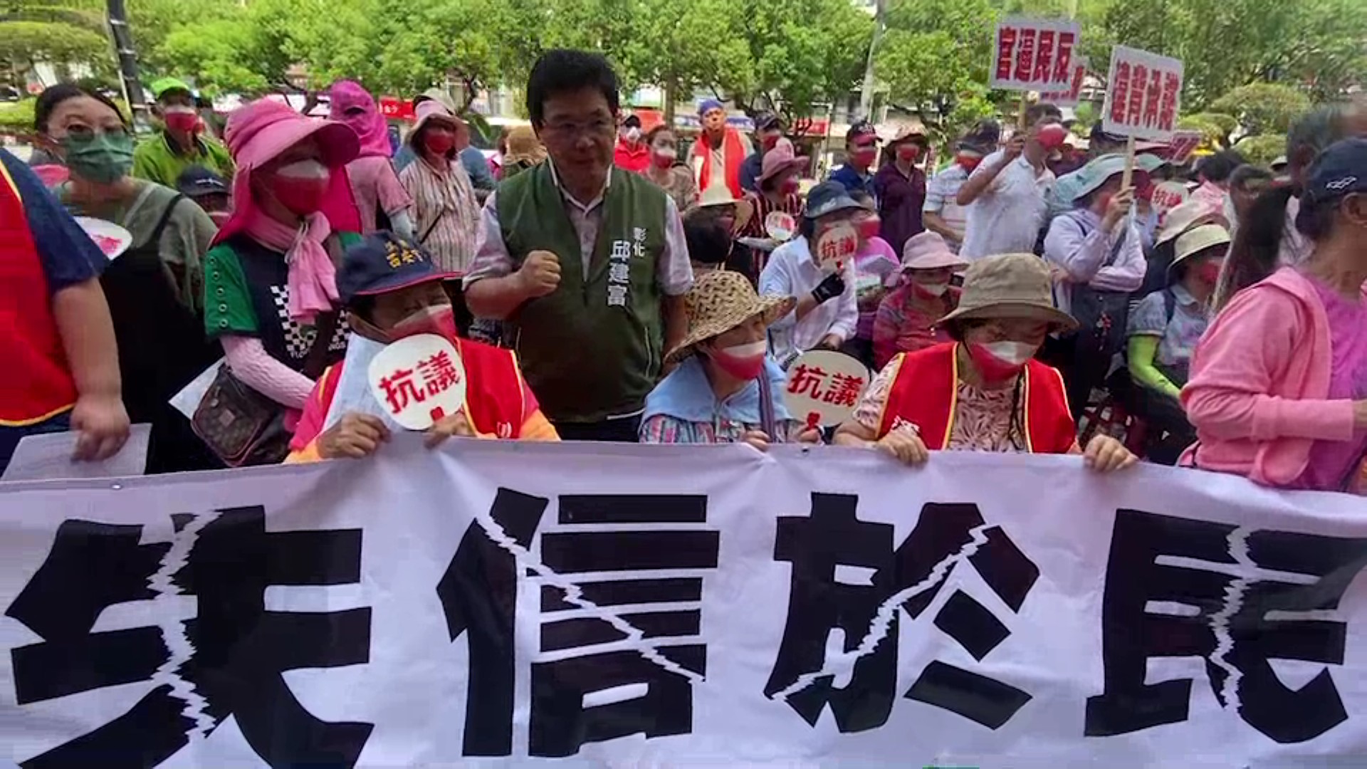 ▲彰化縣政府為整治東螺溪生態廊道環境及水質改善，計畫興建畜牧糞尿多元利用資源化共同處理中心，卻遭地方強烈抗爭。（資料照　記者張溎壕攝）