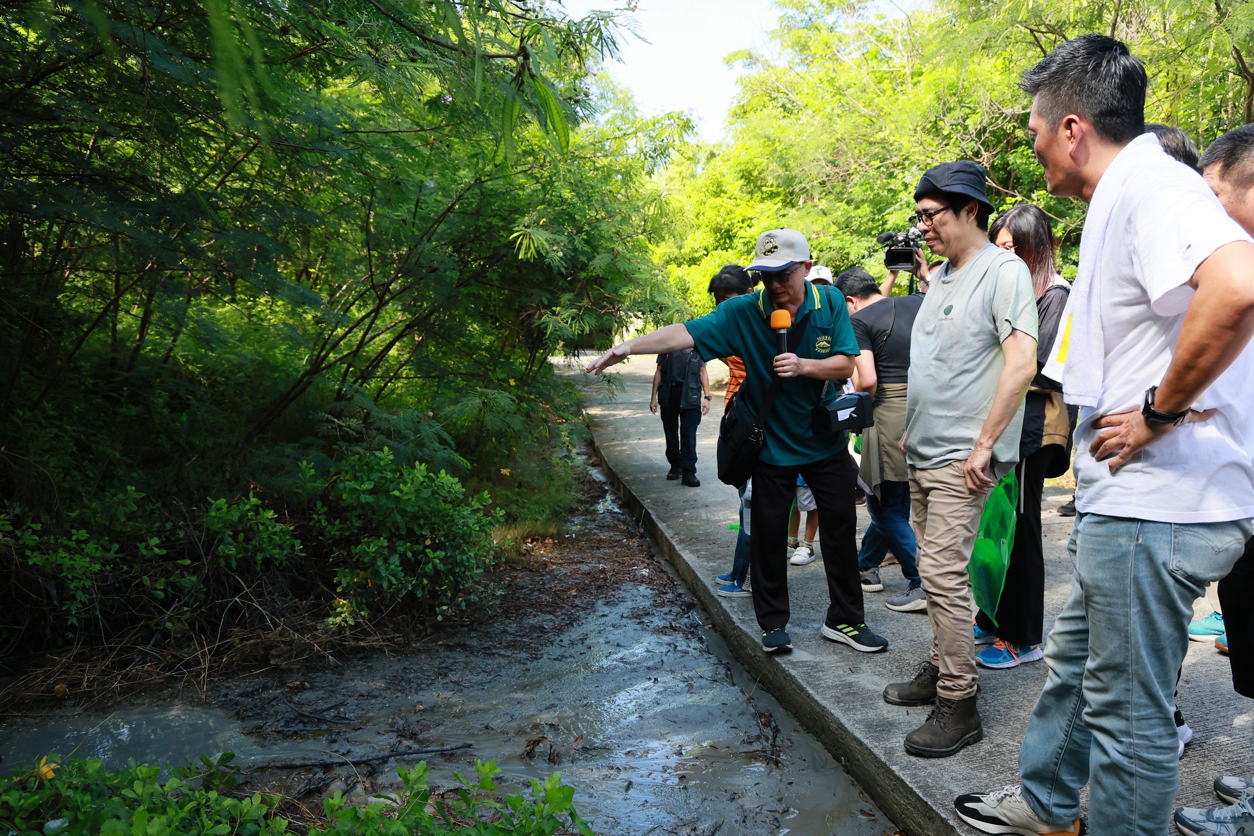 彌陀漯底山淨山,陳其邁帶隊宣示2050淨零永續願景 彌陀漯底山淨山,陳其邁帶隊宣示2050淨零永續願景