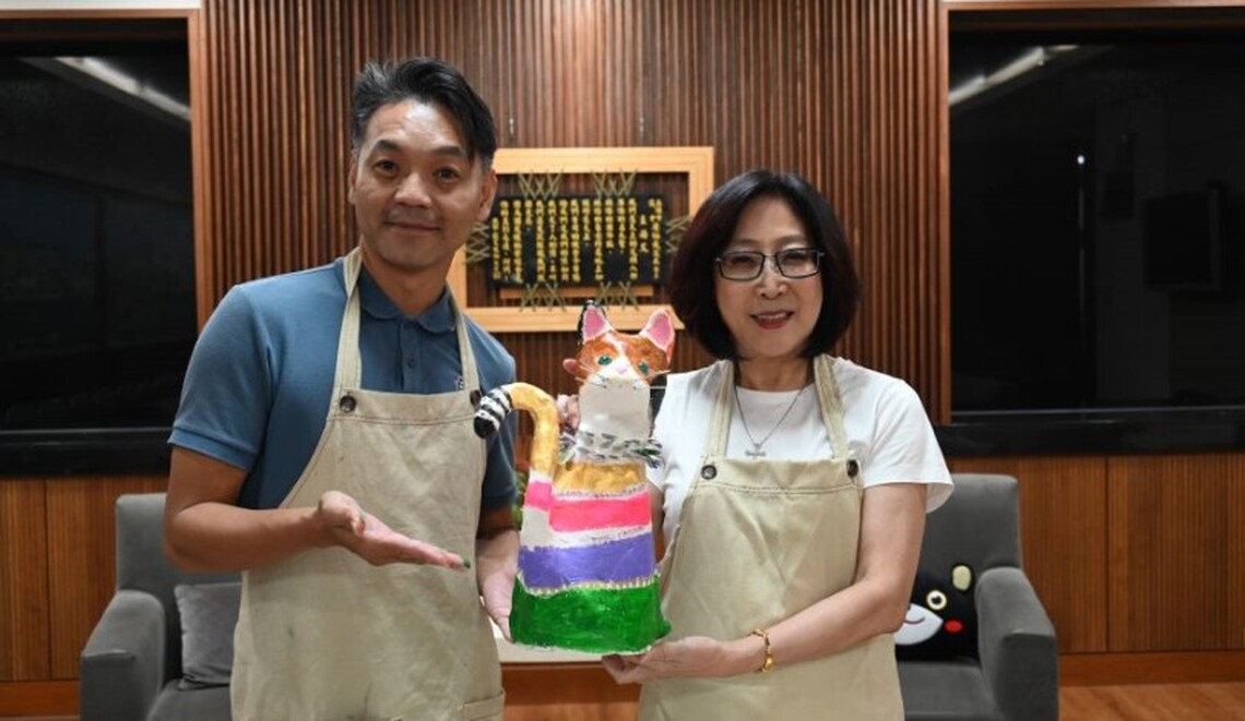 為貓咪裸雕「穿新衫」 議長康裕成支持區里裝置藝術