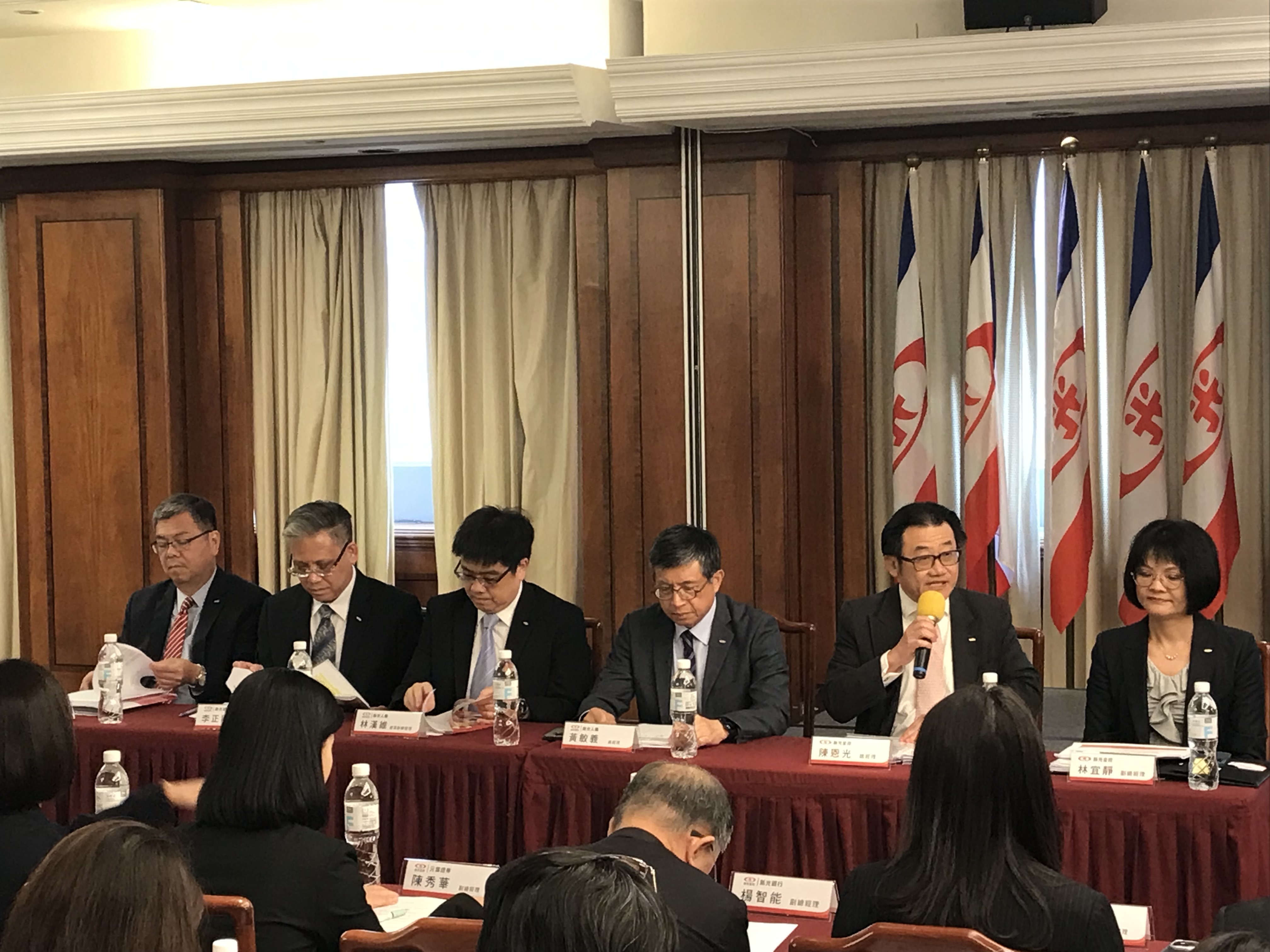 新光金:與台新金合併案續辦 尊重主管機關緩議中信金投資申請