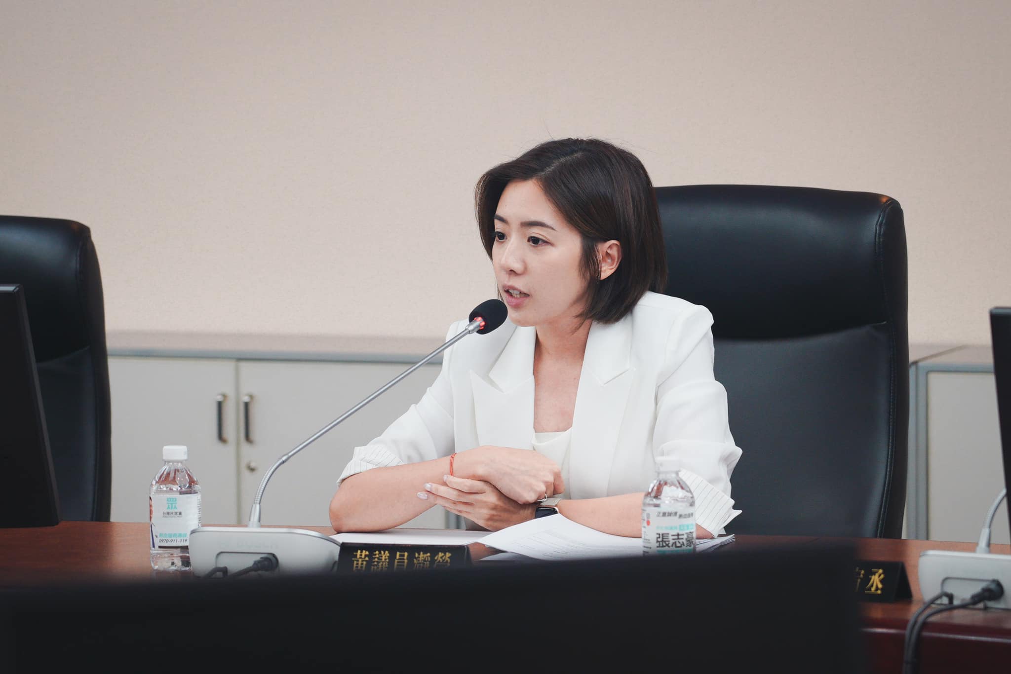 對於被張益贍稱很常告人騷擾,民眾黨北市議員黃瀞瑩要求他道歉,並稱張是該被社會唾棄的人。翻攝黃瀞瑩臉書
