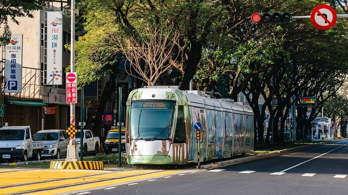 開學後運量大成長 高雄輕軌9月日運量比去年大成長92%