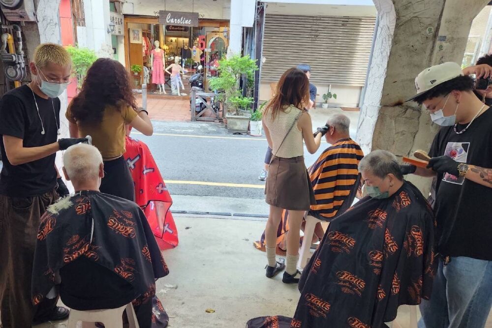 慶中秋竹市義剪 邱臣遠:跨局處持續攜手強化街友照顧 219 照片來源:新竹市政府