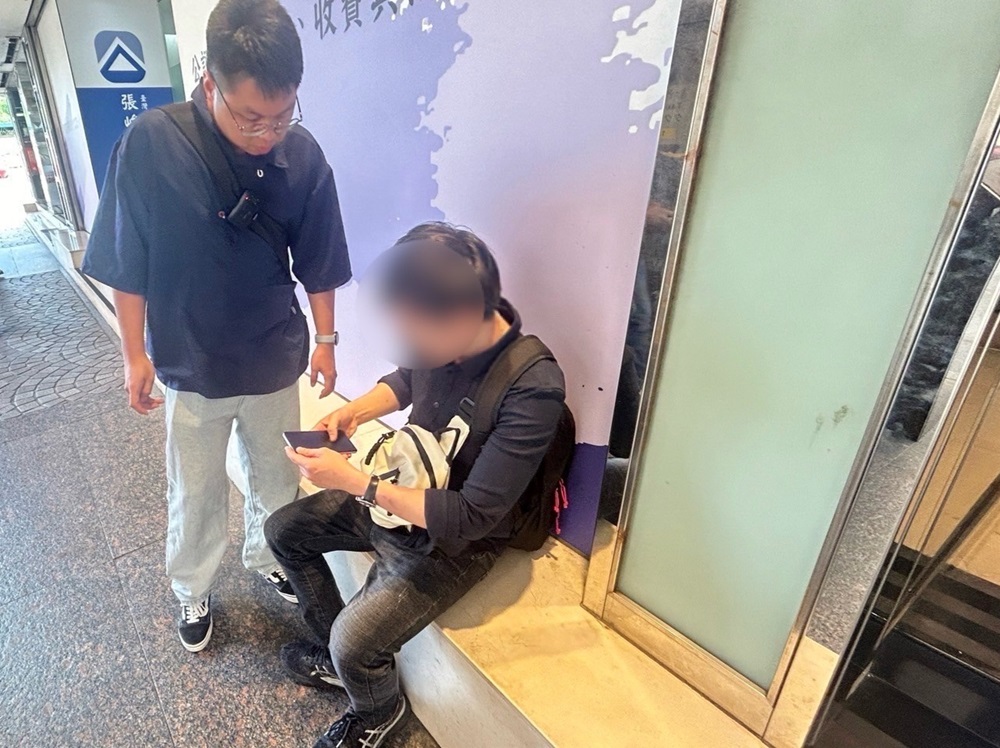 戀港籍網友代償債務 65歲婦被騙110萬元誘逮車手 228 cnews204240917a03
