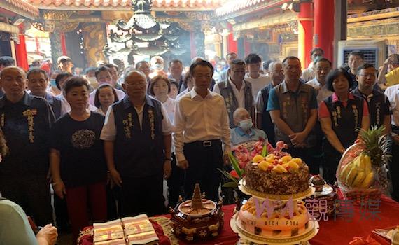 新港奉天宮開臺媽祖契子女中秋回宮團拜 場面熱鬧溫馨