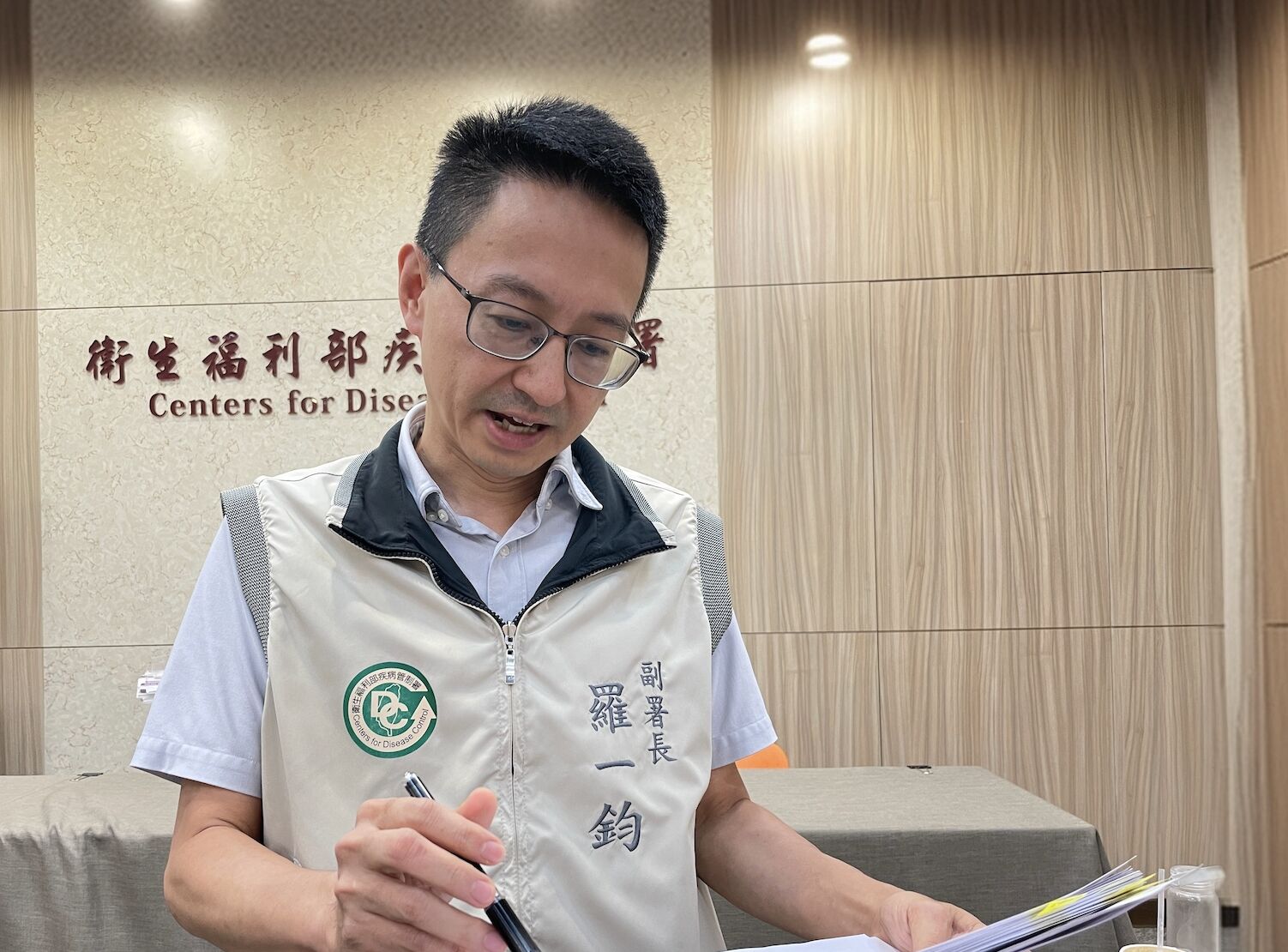 腸病毒好凶!開學首週全台192班停課 羅一鈞:還會流行一個月 240 腸病毒好凶!開學首週全台192班停課 羅一鈞:還會流行一個月 239
