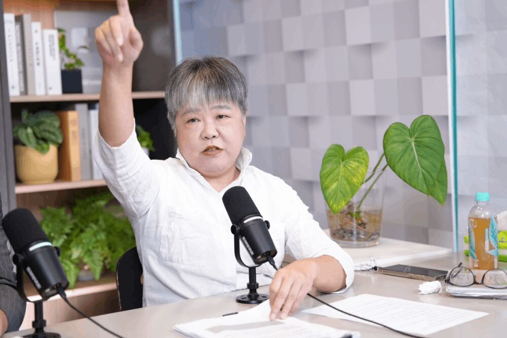 中午來開匯/揪超思案關鍵人 張啓楷:吳小姐一人分飾三角 240 照片來源:CNEWS匯流新聞網