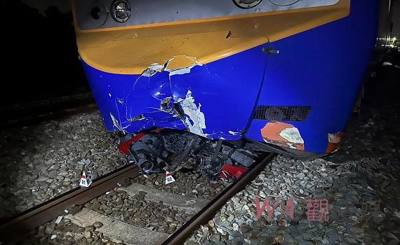 斗六傳機車騎士闖平交道事故 騎士明顯死亡造成列車延誤