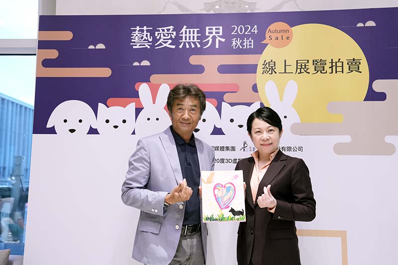 當楊靜宇(左)知道要和「花園」醞釀合作公益活動,便義不容辭力挺支持,因為毛孩子的幸福不能等。